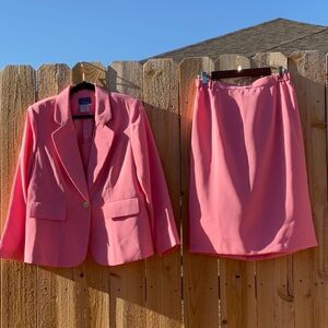 🔥 Take 50% OFF- Signature Collection 2pcs Women's Skirt Suit, Size-12P